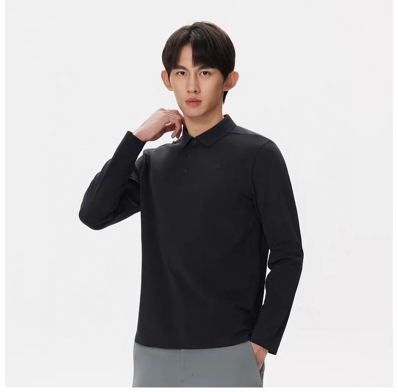 春季新款 KOLON SPORT可隆吸濕長袖防曬+抗菌SECOt恤翻領POLO
大身採用可隆自研面料，具有吸濕速乾，UPF215+防曬及Polygiene抑菌功能門襟採用激光切割工藝，結合肩部超聲波貼合工藝，提升細節品質感領口，門襟及下擺均採用熱壓工藝，外觀平整
