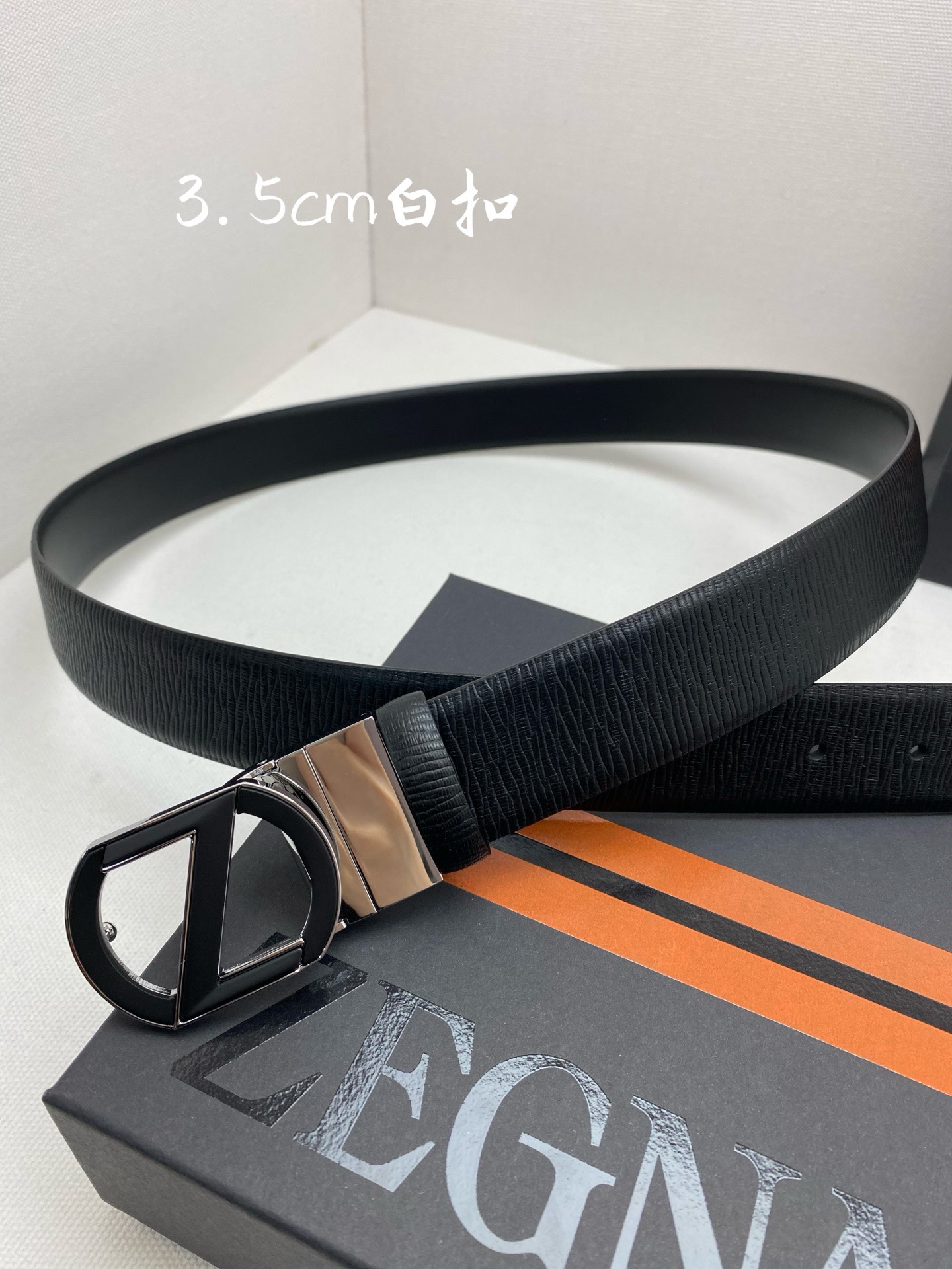 傑尼亞男士腰帶- 寬度35MM 精品扣精工打造  進口小牛皮 獨特設計工藝 手感柔軟 可以裁剪