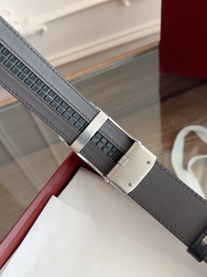 Gucci 古馳 自動平滑扣腰帶 精鋼打造五金 寬度35MM寬 雙面頭層牛皮 自由裁剪設計。