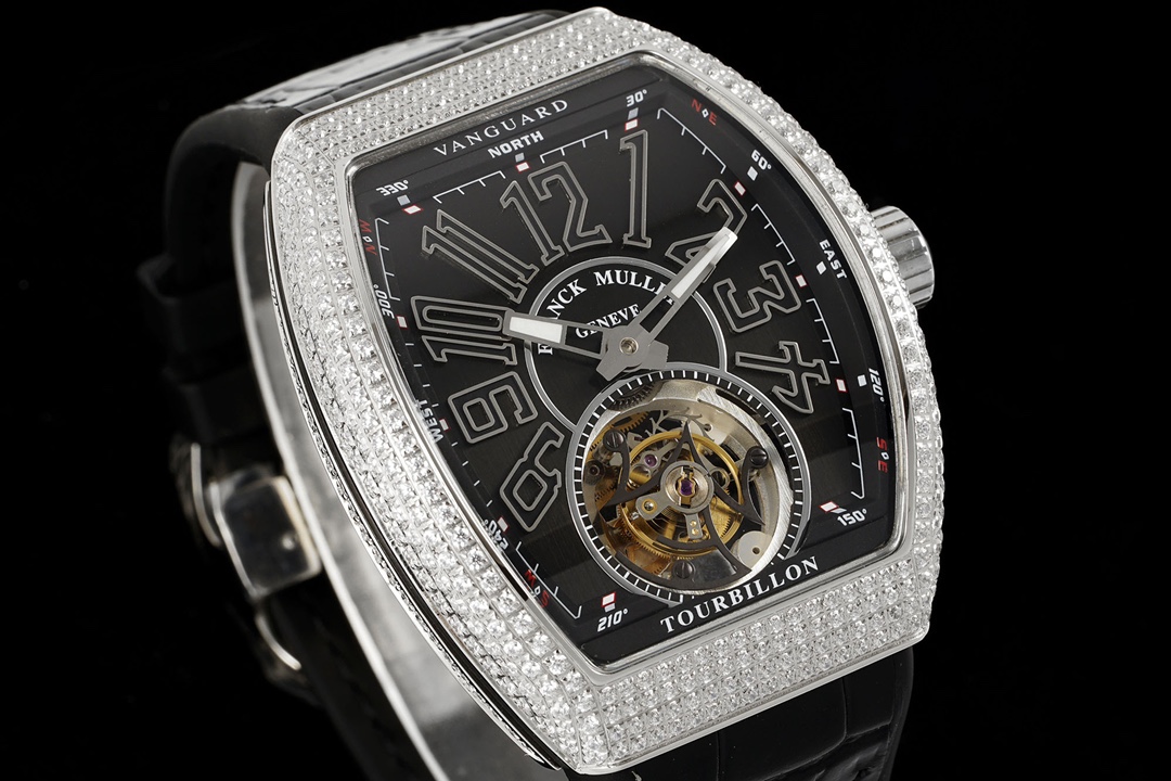 RMS最新款 頂級復刻 法蘭克穆勒V45 Vanguard陀飛輪系列 歷時多年研發機芯 
1 1:1 超級復刻原裝複雜法穆蘭陀飛輪機芯 細節完美到位 打造正品機芯獨具的雙發條盒 超薄工藝 
2超長72小時動力儲存 告別每天手動上鏈 高端玩家的定制款 把頭上鏈30個半圈 發條盒為滿 不需要過度上鏈 
3 千錘百鍊 316L精鋼表殼 超薄表殼 與原裝一致厚度 彎曲弧度 更加貼合手腕 佩戴舒適 
4 純正進口意大利小牛皮 貼合手感品質一流的進口氟橡膠錶帶 與正版全完通用互換
5瑞士工程師 原版機芯拆解 一比一甲