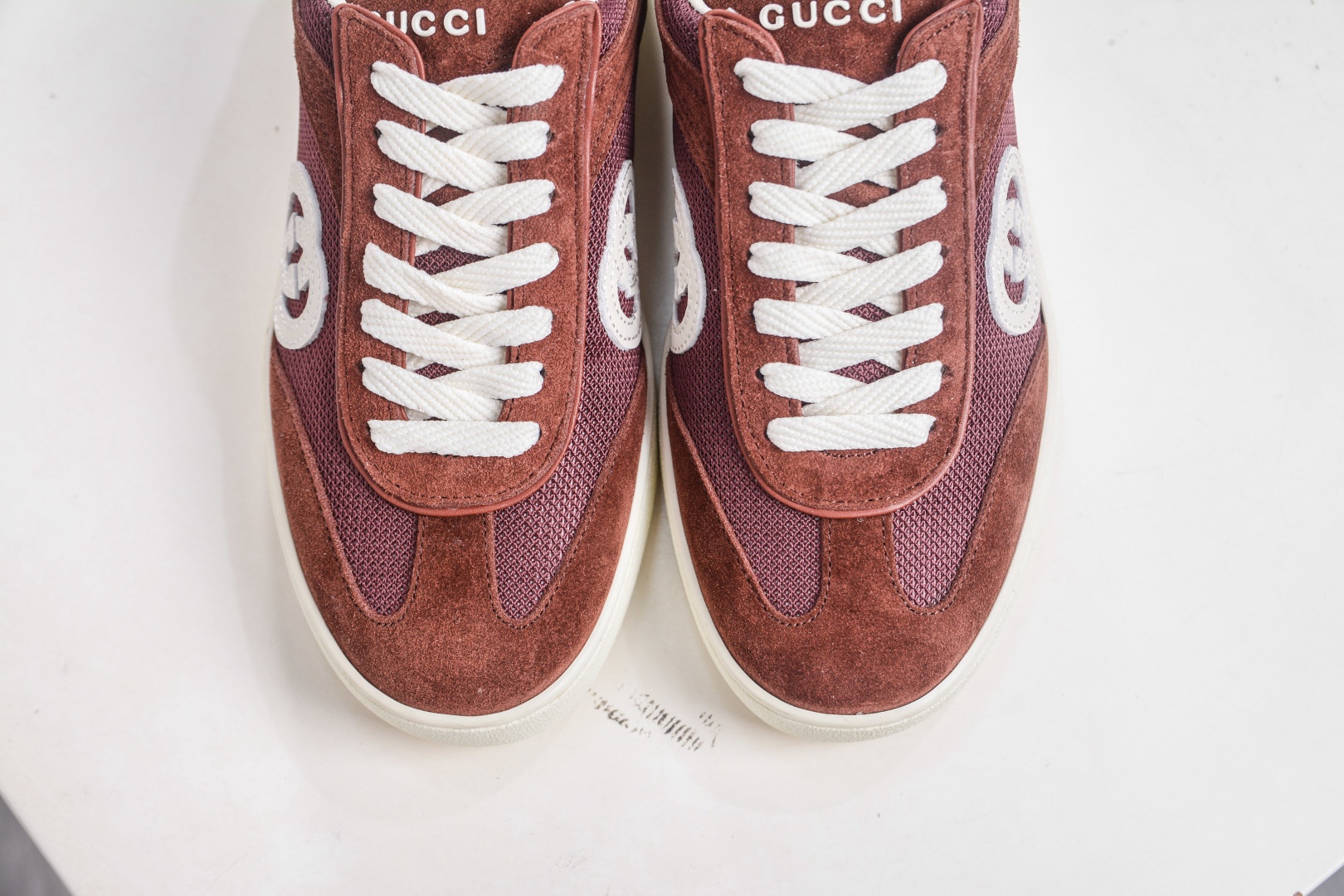 Gucci 古馳G75 圓頭系帶運動鞋
尺碼：35 36 37 38 39 40 41 42 43 44 45 46