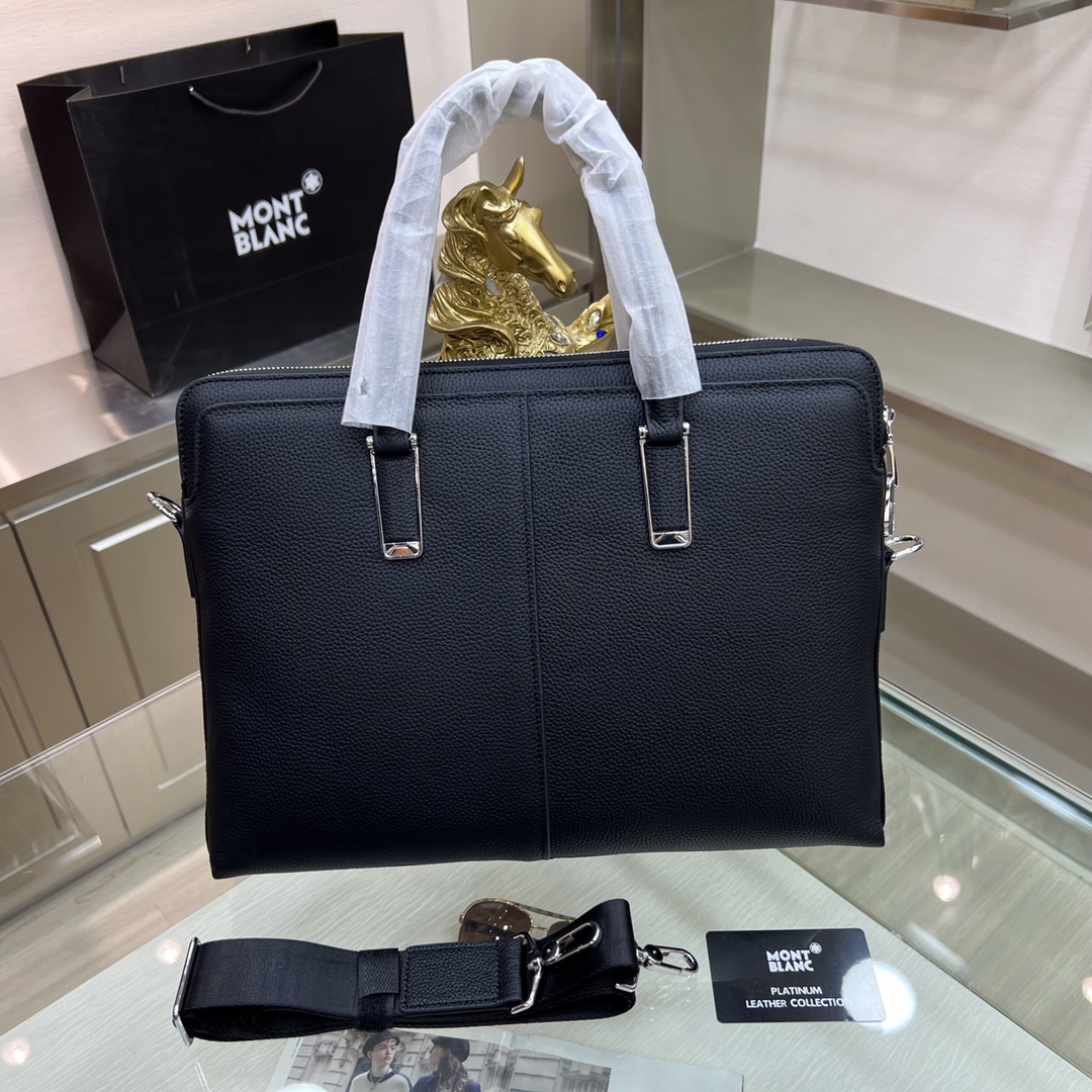 新品 ：Montblanc lnternational（萬寶龍）🔥最新款公文包，不但包型做得好，而且品質也非常精細，採用進口牛皮，半定型設計，帶密碼鎖，款式簡單大方[色][勾引][勾引]
型號 : 212-1
尺寸 : 38-28-6