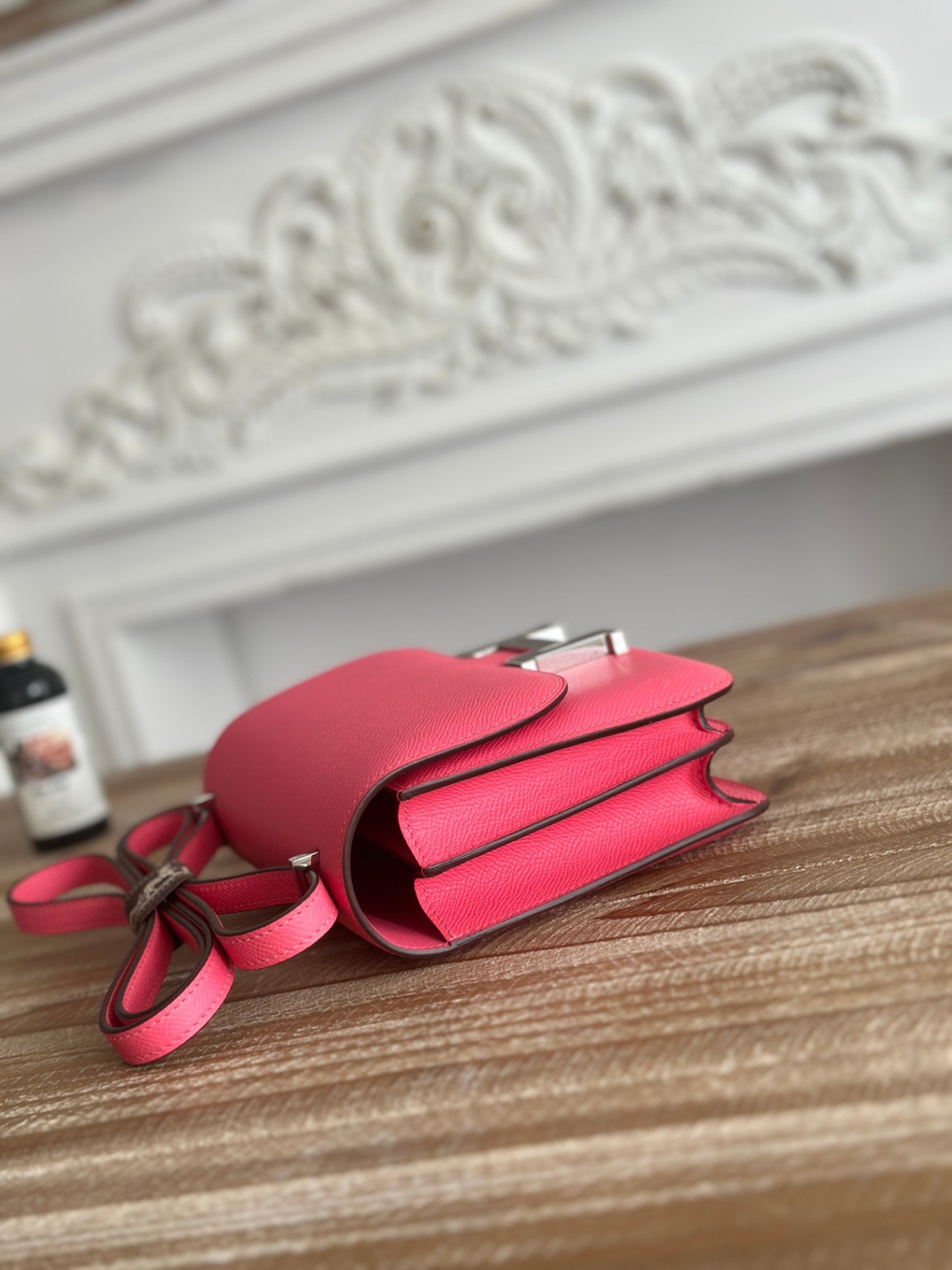 康康  空姐包  
constance  19cm  
epsom掌紋小牛皮  半收工  蠟線縫製