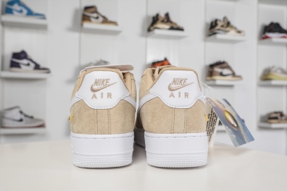 NK Air Force 1 '07 Low 麂皮黃白 
貨號：IQ9964 200
Size：36 36.5 37.5 38 38.5 39 40 40.5 41 42 42.5 43 44 44.5 45