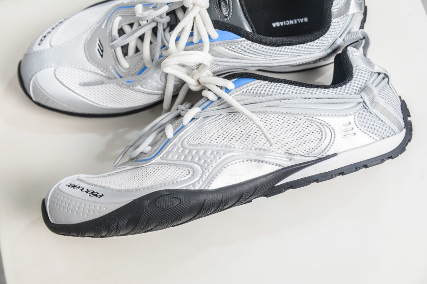 Balenciaga巴黎世家 25代 Radar 圓頭系帶 做舊效果 巴黎新款 
貨號：865703 WSTGL 9114
尺碼：35 36 37 38 39 40 41 42 43 44 45