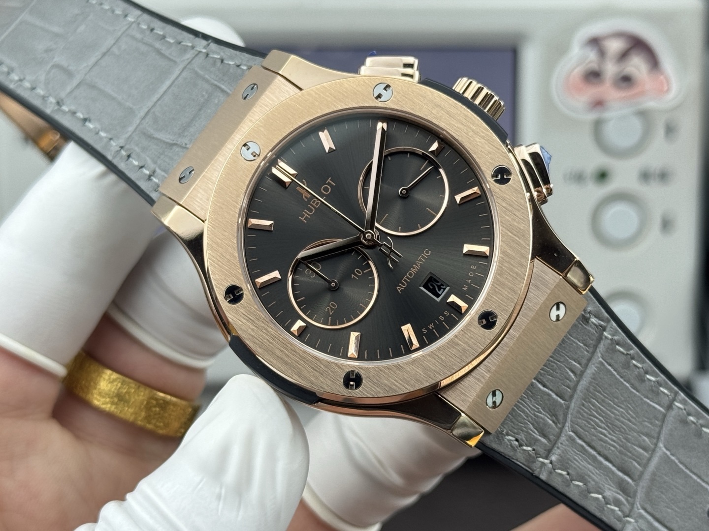 （實拍圖）升級版宇舶hublot恆寶表經典融合CLASSIC FUSION系列，直徑45mm，表殼316L精鋼，耐磨藍寶石玻璃，施華洛世奇鑽石鑲嵌，進口搭載進口7750多巧能計時機芯，還原原裝所有功能，在不同的時空共鳴，如繪畫，如音樂，如時計，獨一無二的HUBLOT最配獨一無二的他，經典融合計時腕表。