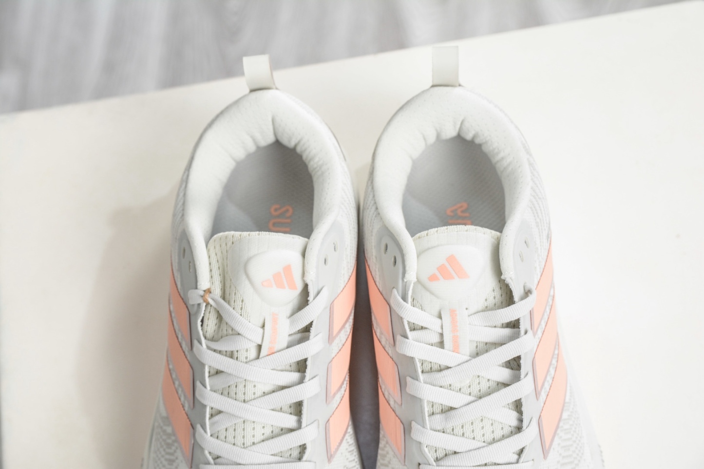 阿迪達斯 領航系列 Adidas Supernova EASE 2 W 馬拉松專業賽事休閒運動跑步鞋 
貨號: KJ8676
尺碼: 36 36.5 37 38 38.5 39 40