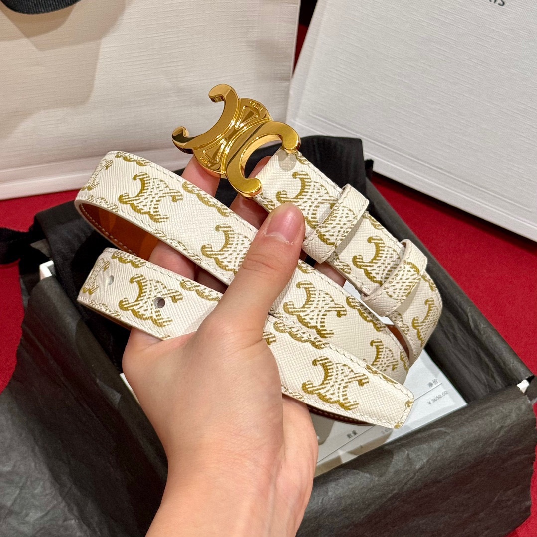 賽琳新款女士凱旋門腰帶
TRIOMPHE 雙面頂級小牛皮腰帶
百搭時尚潮流，寬度2.5cm