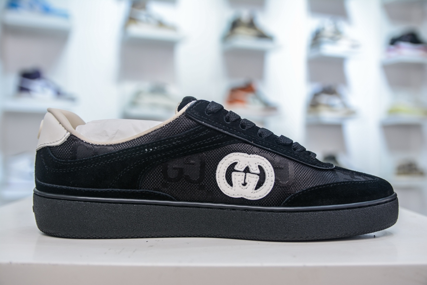 Gucci Interlocking G Suede Sneaker G74系列低幫復古運動板鞋 
尺碼：38 39 40 41 42 43 44 45