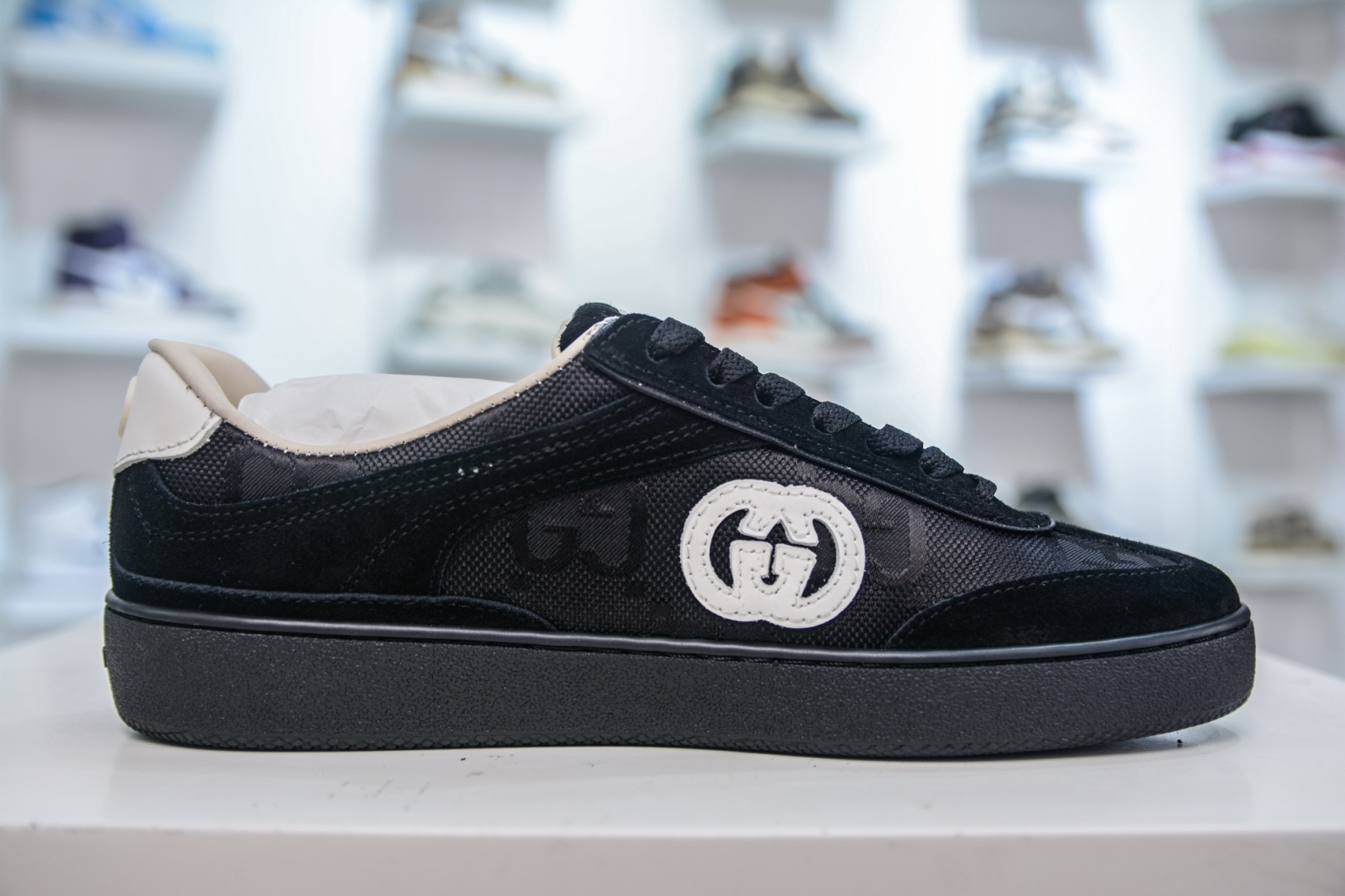 Gucci Interlocking G Suede Sneaker G74系列低幫復古運動板鞋 
尺碼：38 39 40 41 42 43 44 45