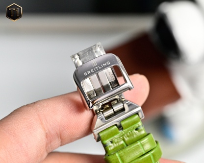 GTR  百年靈新款橫空出世（推出新高度）
全新百年靈機械計時腕表-南海膠囊系列
(chronometer Automatic 36mm)特別版
1⃣️現代復古風格讓您在人群中脫穎而出，打破沈悶，有溫度又不失浪漫！
2⃣️這款優雅的現代復古靈感腕表適合想在人群脫穎而出的女士。（男士也可佩戴，膠囊系列市面最薄的中性款。）
3⃣️融合優異性能和造型美感，時尚而優雅，適合各種場合，多種金屬表殼可供選擇，同時也有鑲嵌彩色寶石鑽，從炫酷的精鋼材百搭雙色間金乃至豪華紅金，一應俱全，時標和多姿多彩錶盤。
4⃣️搭載