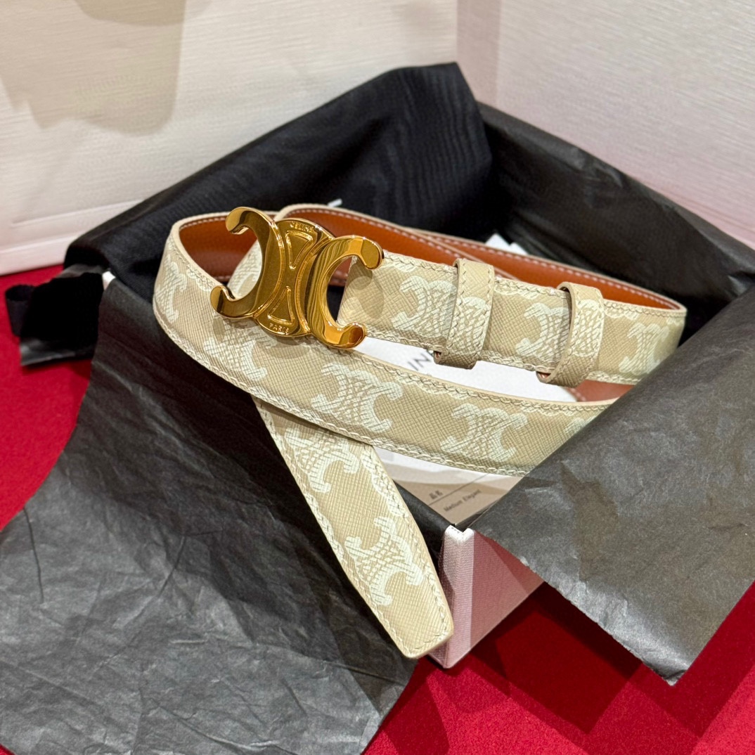 賽琳新款女士凱旋門腰帶
TRIOMPHE 雙面頂級小牛皮腰帶
百搭時尚潮流，寬度2.5cm