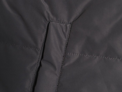 Adidas 阿迪達斯 三條槓保暖專櫃長款落肩款羽絨服
明星同款阿迪羽絨服 adidas 休閒舒適保暖長款羽絨服 男女同款  面料採用原版定制防水防靜電布料 內里採用尼龍雙層封禁設計 過膝長款設計超級保暖 分區填充300克標準80白鴨絨 蓬松度超好 輕便不厚重 拉鍊帶有定制logo 袖子側邊經典三條槓 內里配備口袋 胸前刺繡硅膠小標 清晰立體又飽滿 袖口鬆緊設計更加防風保暖 下擺按扣設計可隨意調節 方便戶外行動 寬松的版型不挑人 穿上就是行走的棉被 絲毫不懼寒冬 
L SIZE:S-XL