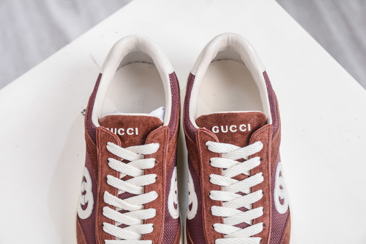 Gucci 古馳G75 圓頭系帶運動鞋
尺碼：35 36 37 38 39 40 41 42 43 44 45 46
