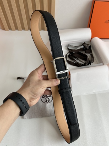 【H家】 新款紋路小牛皮腰帶，寬度3.5cm，搭配新款不鏽鋼自動扣，手感極佳、可以任意裁剪、永恆而經典！轉圖必大賣