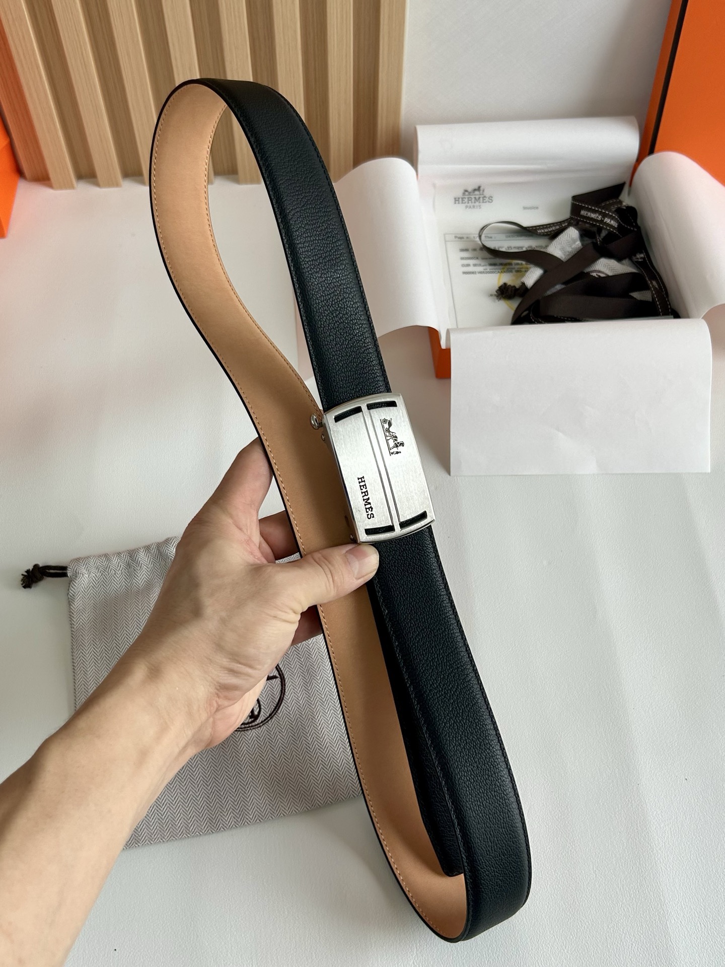 【H家】 新款紋路小牛皮腰帶，寬度3.5cm，搭配新款不鏽鋼自動扣，手感極佳、可以任意裁剪、永恆而經典！轉圖必大賣