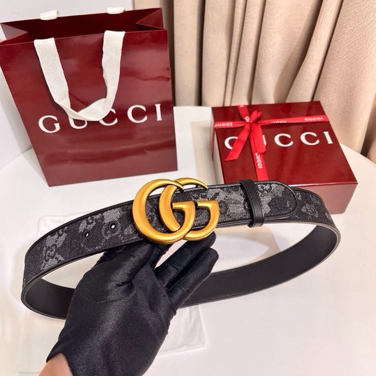 
古奇 新款 GG Marmont系列心選迷彩大理石紋GG帆布，為2026早春系列隨處可見的主要圖案之一增色添彩，40mm