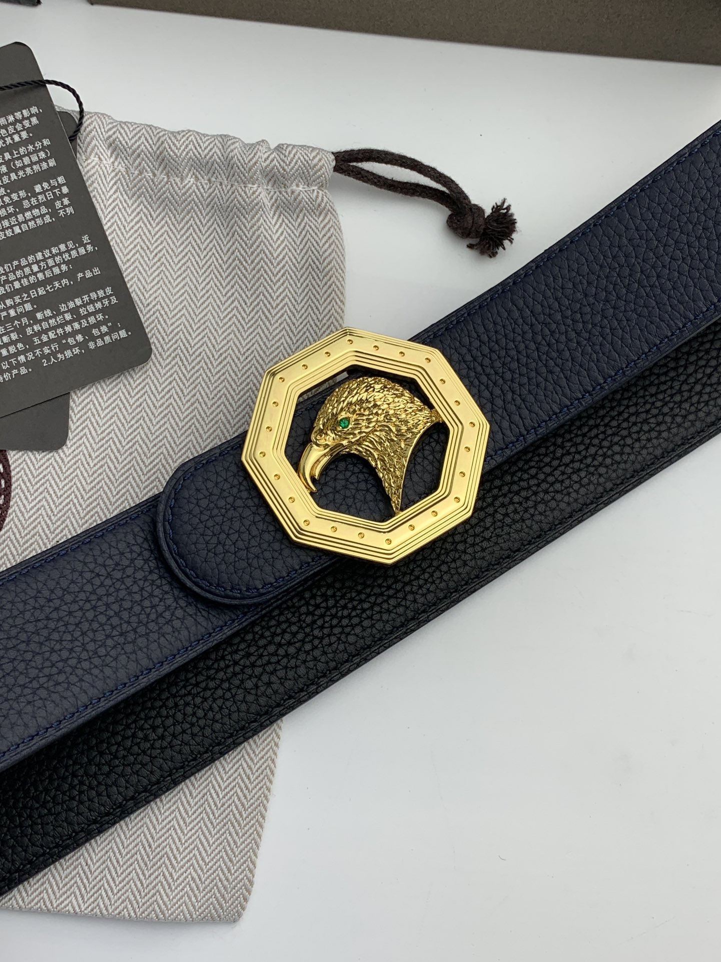 【史蒂芬】原版荔枝紋牛皮腰帶，搭配新款不鏽鋼鷹頭扣，寬度3.8cm，雙面可用，樹膏夾心，長度不可調節，尺碼（85-110）具有獨特吸引力！