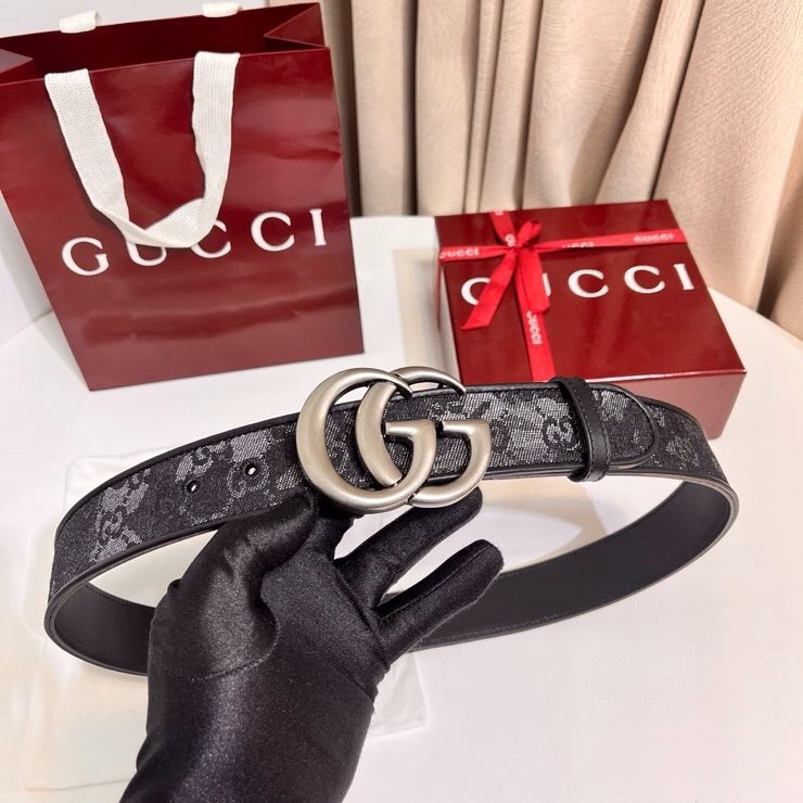 
古奇 新款 GG Marmont系列心選迷彩大理石紋GG帆布，為2026早春系列隨處可見的主要圖案之一增色添彩，40mm