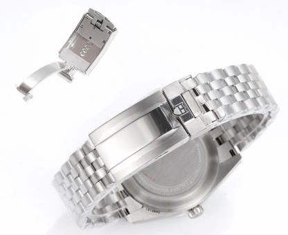 DIF 最強副本 
DIF隆重推出帝舵碧灣54型M79000N腕表，
37mm表殼貼合手腕，佩戴舒適，啞光錶盤簡約大氣，質感細膩，無日曆設計化繁為簡，回歸純粹讀時體驗，以純粹精神和現代表達方式，向1954年問世的品牌首款潛水表-7922型獻上最真誠的敬意！
DIF匠工精神 整表配備導角精磨不拉手 注重細節 質感無敵 搭載丹東定制一檔機芯 日誤差僅3-5秒幾乎0反修 超穩定！
錶帶均為CNC通體成型拉絲工藝錶帶 非小廠組裝片！配備帝舵表“T-fit”表扣 可滑軌微調
超強瑞士夜光刻度 盤面字體油壓立體