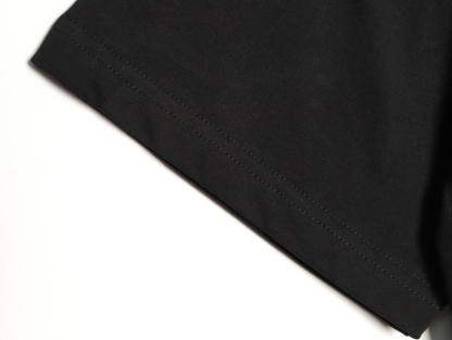 🔝BALENCIAGA巴黎世家BLCG 側邊草體字母短袖T恤
正品購入開發，40支雙紗巴黎棉210克，1*1配套十字羅紋280克，進口刺繡，面料酵洗，定制1：1商標，寬松版型
B Size：S-XL