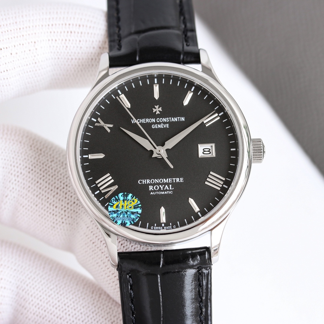 
江詩丹頓傳承系列腕表火爆上市！🔥簡雅大方，完美結合，讓你感受優雅紳土氣息！[禮物]該表搭載原裝進口9015超薄機芯，每小時振頻28800次，性能穩定，零返修！表殼： 釆用316 精鋼，藍寶石玻璃鏡面！🎖搭配意大利真皮錶帶原裝扣，直徑：40 mm，超強防水，簡潔大氣，高端品質，適合各種商務場合，送禮首選！