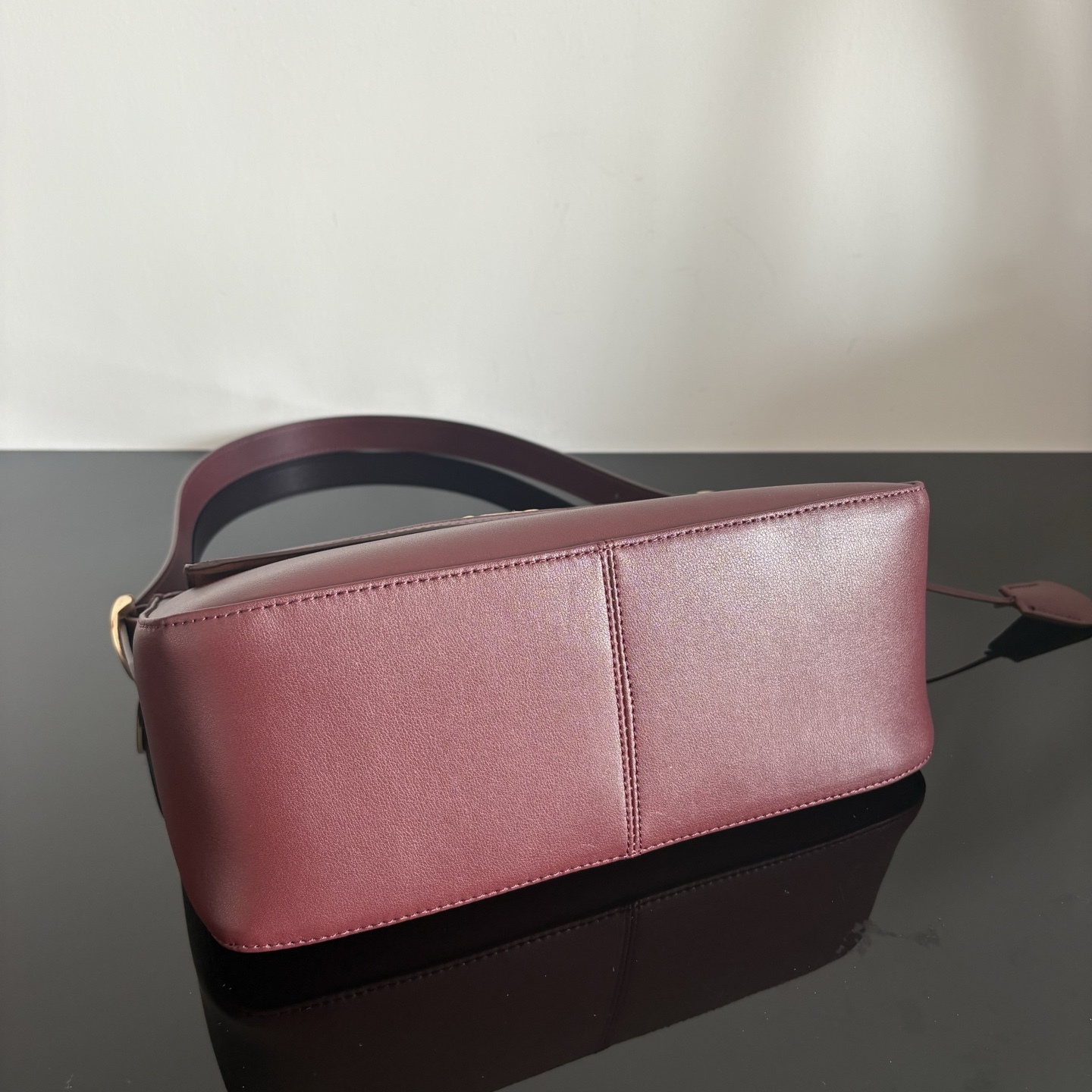 
[新品]COACH/蔻馳奧萊女士ETTA 29號翻蓋單肩包腋下包 CCE57 29*21*12