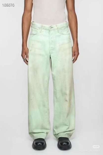 Acnestudios 1981M25ss不規則做舊手工夜光牛仔褲
重工做舊 泥染塗料廢土系列 在燈光強光照射下螢光粉塗料.男女同款
J 碼數：XS.S.M.L.