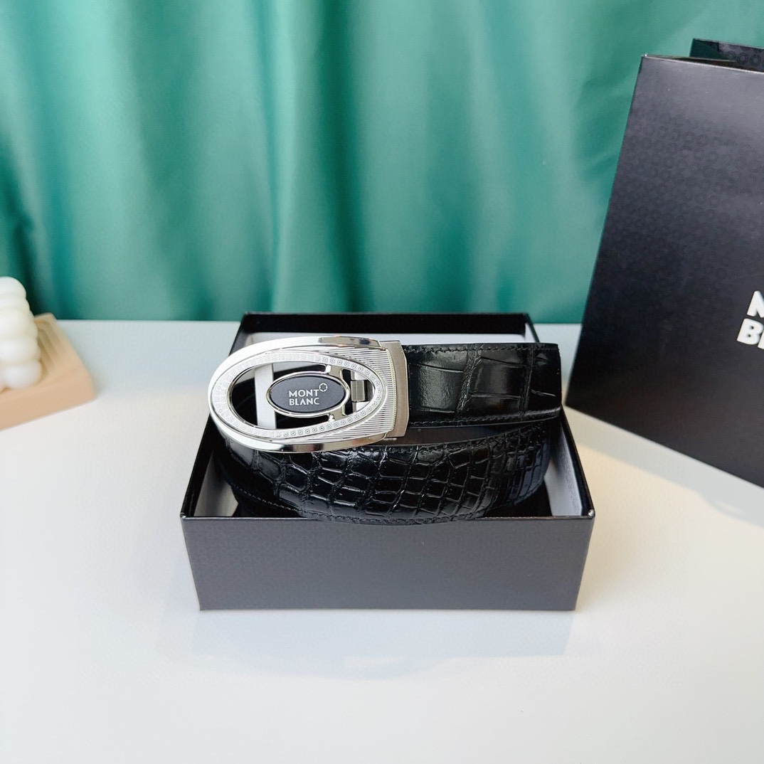 萬寶龍：原單頭層牛皮駝鳥紋面，內襯頭層小牛皮底，搭配原單自動扣，可裁剪的自動帶，此款腰帶面雙採用意大利原定廠制進口牛皮帶身 ，對專版櫃足寬3.5