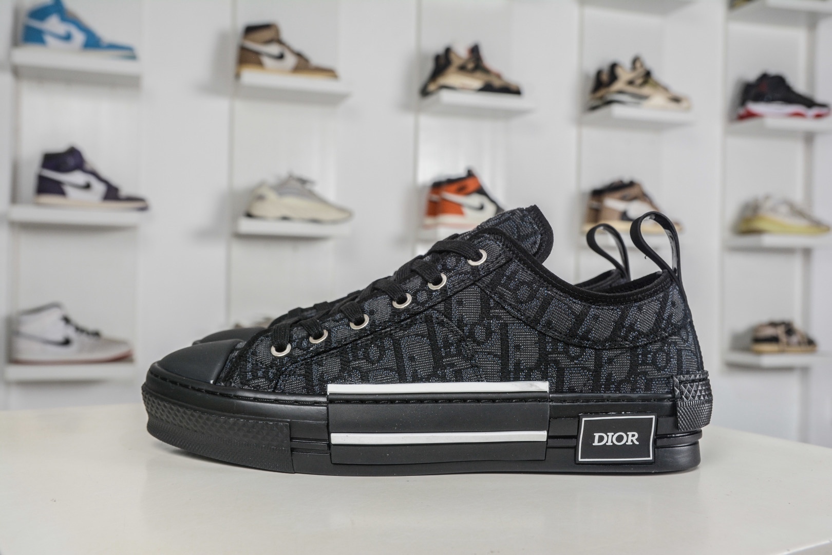 Dior B23 迪奧“CD重影”系列 
貨號: 3SN272ZIR16536
尺碼：38 39 40 41 42 43 44 45