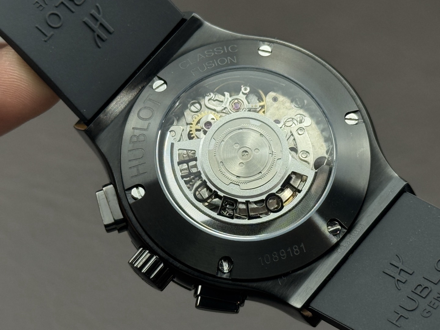 （實拍圖）升級版宇舶hublot恆寶表經典融合CLASSIC FUSION系列，直徑45mm，表殼316L精鋼，耐磨藍寶石玻璃，施華洛世奇鑽石鑲嵌，進口搭載進口7750多巧能計時機芯，還原原裝所有功能，在不同的時空共鳴，如繪畫，如音樂，如時計，獨一無二的HUBLOT最配獨一無二的他，經典融合計時腕表。
