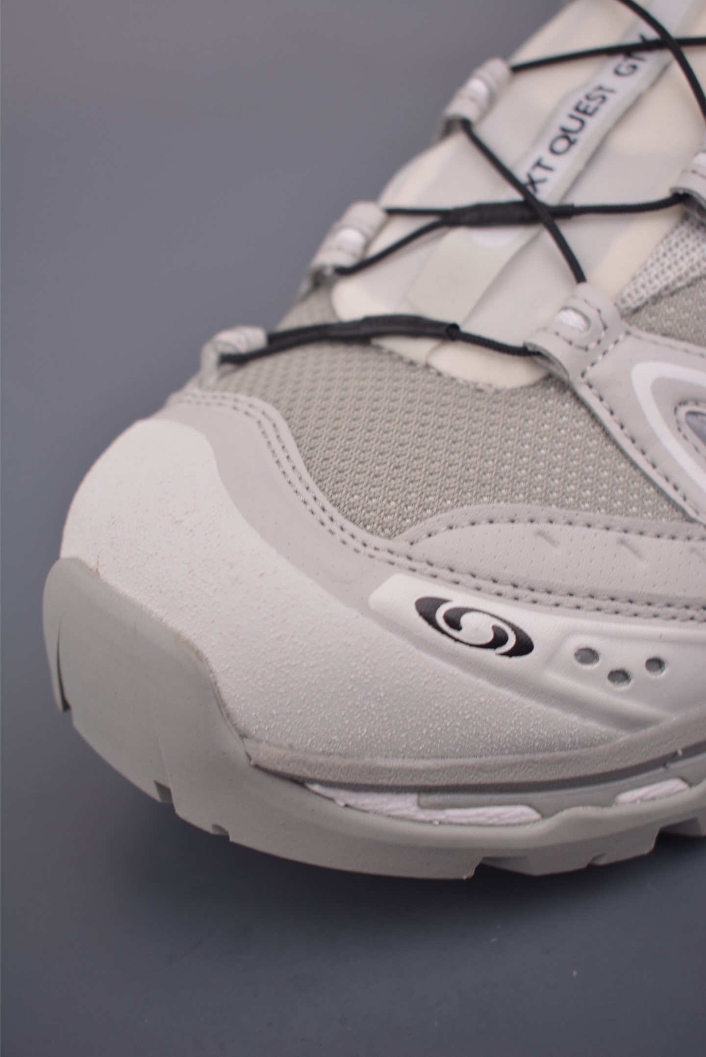 薩洛蒙 Salomon XT 
QUEST GTX 探索者系列 
潮流越野機能戶外休閒運動跑步鞋
官方貨號: 474296
尺碼：36 36.5 37 38 38.5 39 40 40.5 41.5 42 42.5 43 44 44.5 45