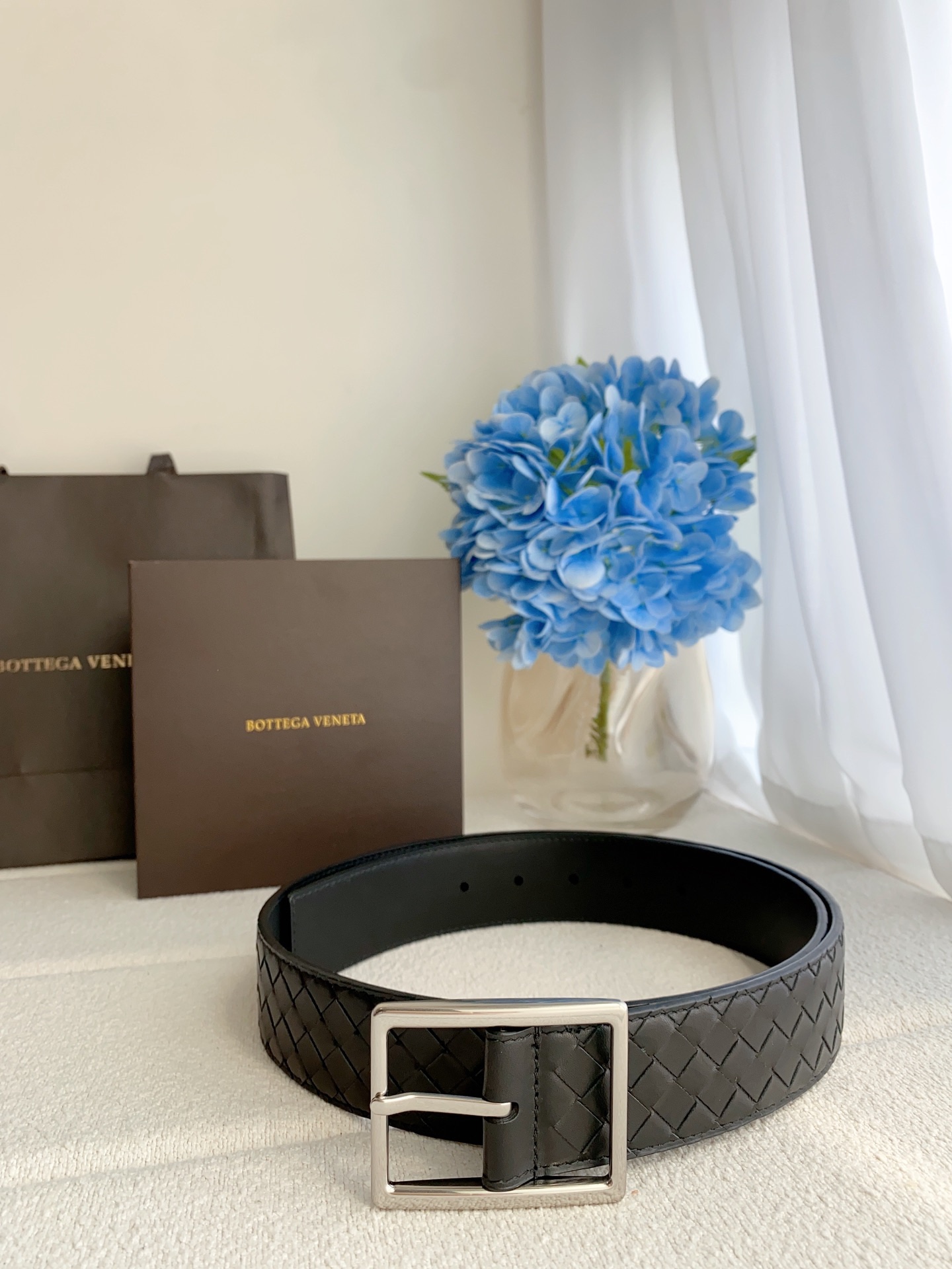 BV寶碟家，原單正品級 獨家進口小牛🐂皮， 工藝定制 ，手感極佳，完美極致。4.0cm