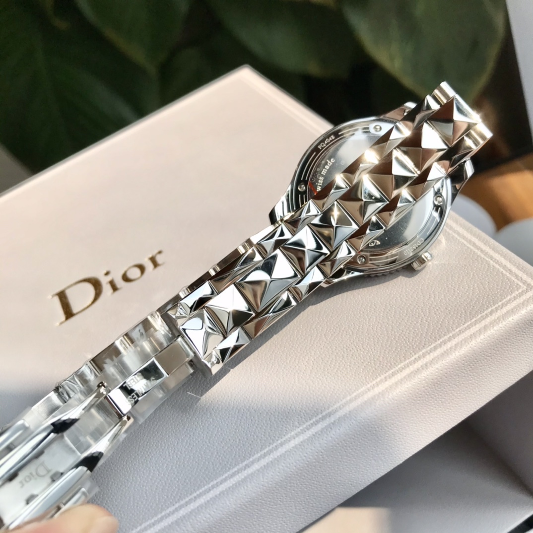 天然贝母面！钻石线条精钢表带！市面独家包装！