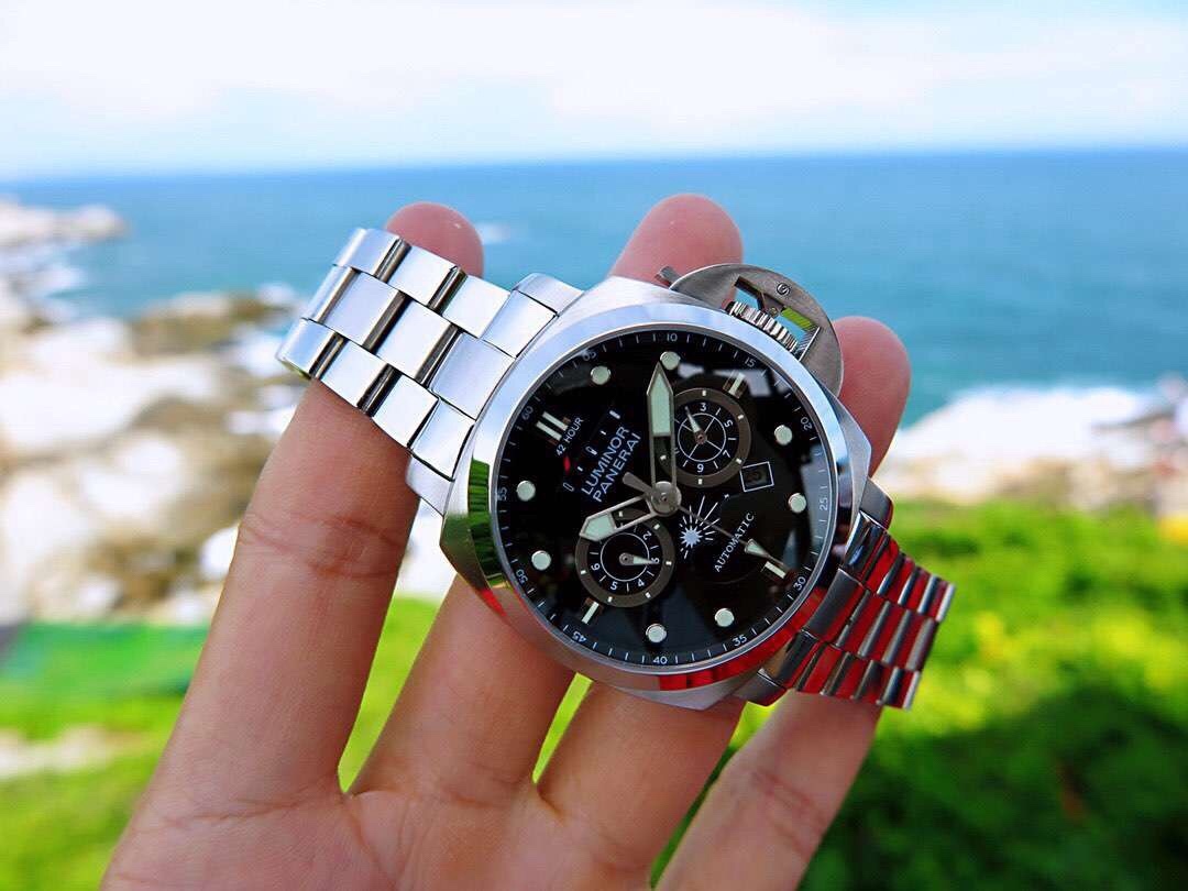 升級版【最高版本】沛納海 動能儲備顯示🌙日月星辰 意大利皇家海軍指定〖專用表〗以精密機械及卓越品質著稱 原裝進口多功能9100全自動機芯 擁有 月份 星期 日期 專用超強夜光 深度潛水功能 結合意大利設計風格和瑞士的專業技術 成為運動 休閒領域中的高檔腕表 品位人士爭相收藏的精品 (尺寸44x12)(一表一卡一專用按健筆)