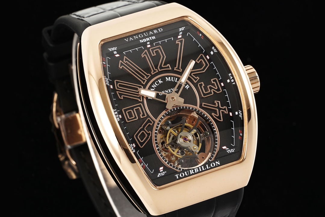 RMS 最新款 頂級復刻 法蘭克穆勒V45 Vanguard陀飛輪系列 歷時多年研發機芯 
1 1:1 超級復刻原裝複雜法穆蘭陀飛輪機芯 細節完美到位 打造正品機芯獨具的雙發條盒 超薄工藝 
2超長72小時動力儲存 告別每天手動上鏈 高端玩家的定制款 把頭上鏈30個半圈 發條盒為滿 不需要過度上鏈 
3 千錘百鍊 316L精鋼表殼 超薄表殼 與原裝一致厚度 彎曲弧度 更加貼合手腕 佩戴舒適 
4 純正進口意大利小牛皮 貼合手感品質一流的進口氟橡膠錶帶 與正版全完通用互換
5瑞士工程師 原版機芯拆解 一比一