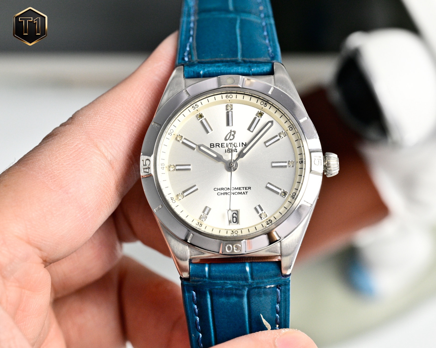 GTR  百年靈新款橫空出世（推出新高度）
全新百年靈機械計時腕表-南海膠囊系列
(chronometer Automatic 36mm)特別版
1⃣️現代復古風格讓您在人群中脫穎而出，打破沈悶，有溫度又不失浪漫！
2⃣️這款優雅的現代復古靈感腕表適合想在人群脫穎而出的女士。（男士也可佩戴，膠囊系列市面最薄的中性款。）
3⃣️融合優異性能和造型美感，時尚而優雅，適合各種場合，多種金屬表殼可供選擇，同時也有鑲嵌彩色寶石鑽，從炫酷的精鋼材百搭雙色間金乃至豪華紅金，一應俱全，時標和多姿多彩錶盤。
4⃣️搭載