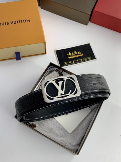 【L家】原單 專櫃新款黑色小牛皮腰帶，寬度3.8cm，內襯小牛皮，搭配專櫃新款鋼扣.工藝精湛、手感柔軟、細膩，高端定制，經典之作.