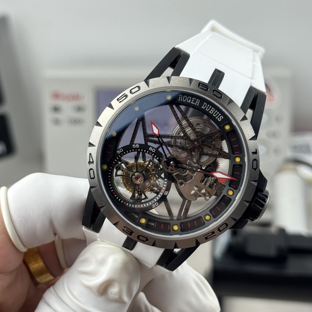 NEW-羅傑杜彼鈦金屬陀飛輪！型號RDDBEX0549腕表/直徑45mm/厚度13.5毫米 /全鏤空海鷗定制RD505S手動上鏈機芯，鈦合金表殼與原裝同步/儲能動力長達50小時。