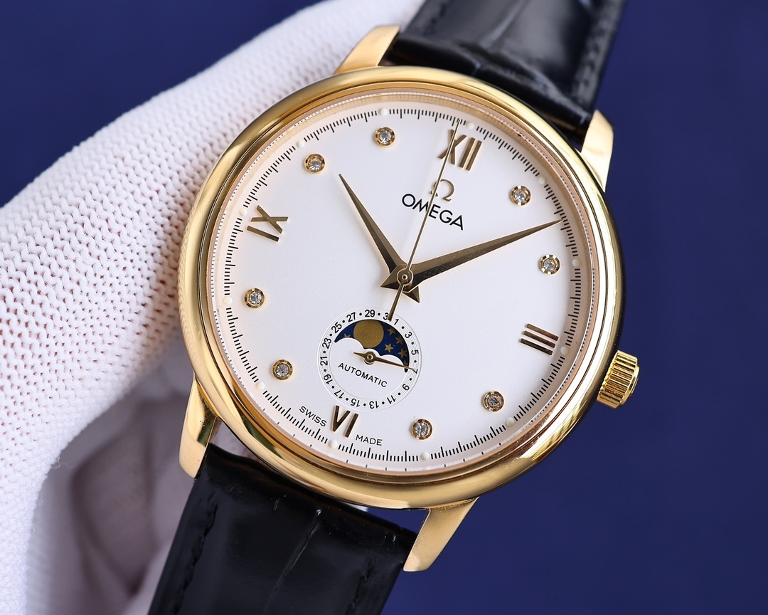 
玫瑰][玫瑰]20223【OMEGA】新款推薦，蝶飛系列＂升級版＂，機芯型號為ETA2824-6機芯（6位真日曆與24小時星辰功能） 質量穩定，尺寸40mm，厚度1.1mm.表殼為316L全鋼鍍納米鉑金表技術，更彰顯高貴大氣，錶帶搭配意大利頭層小皮，是你佩戴裝飾不二選擇。實物更高大上，期待你的品鑒[抱拳]送禮自戴精品！[勝利]高端品質，匠心獨具！大廠品質！歡迎轉載！
