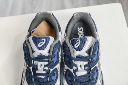 Asics Gel-NYC 亞瑟士運動休閒透氣專業跑鞋
貨號: 1201A789 100
尺碼：36 37 37.5 38 39 39.5 40 40.5 41.5 42 42.5 43.5 44 45 46 47.5