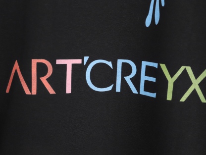 Ayc`Teryx  始祖鳥 字母LOGO彩繪漸變短袖
高端32s雙紗280克面料
重磅面料 定制拉架羅紋同缸同染 三標齊全 男女同款 
T 尺碼：S M L