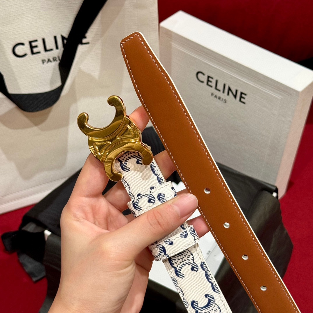 賽琳新款女士凱旋門腰帶
TRIOMPHE 雙面頂級小牛皮腰帶
百搭時尚潮流，寬度2.5cm