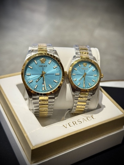 
Versace範思哲石英手錶，VERSACE MILLENYIUM  LADY系列，採用希臘回紋元素錶盤，12時位飾有美杜莎頭像展現範思哲經典圖案魅力，錶鏈印刻希臘回紋搭配雙按蝴蝶扣設計，兼具時尚與舒適，錶盤男款40mm 女款32mm 30米生活防水，進口石英機芯

立即搶購👉