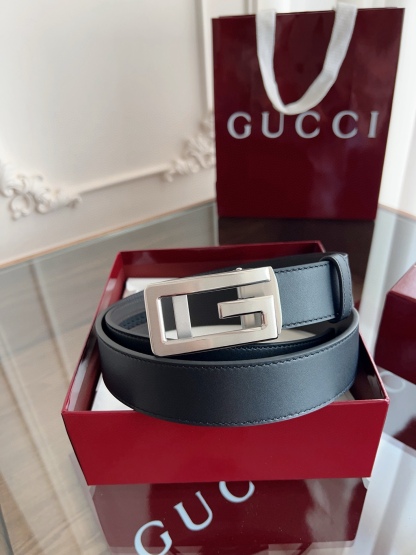 Gucci 古馳 自動平滑扣腰帶 精鋼打造五金 寬度35MM寬 雙面頭層牛皮 自由裁剪設計。