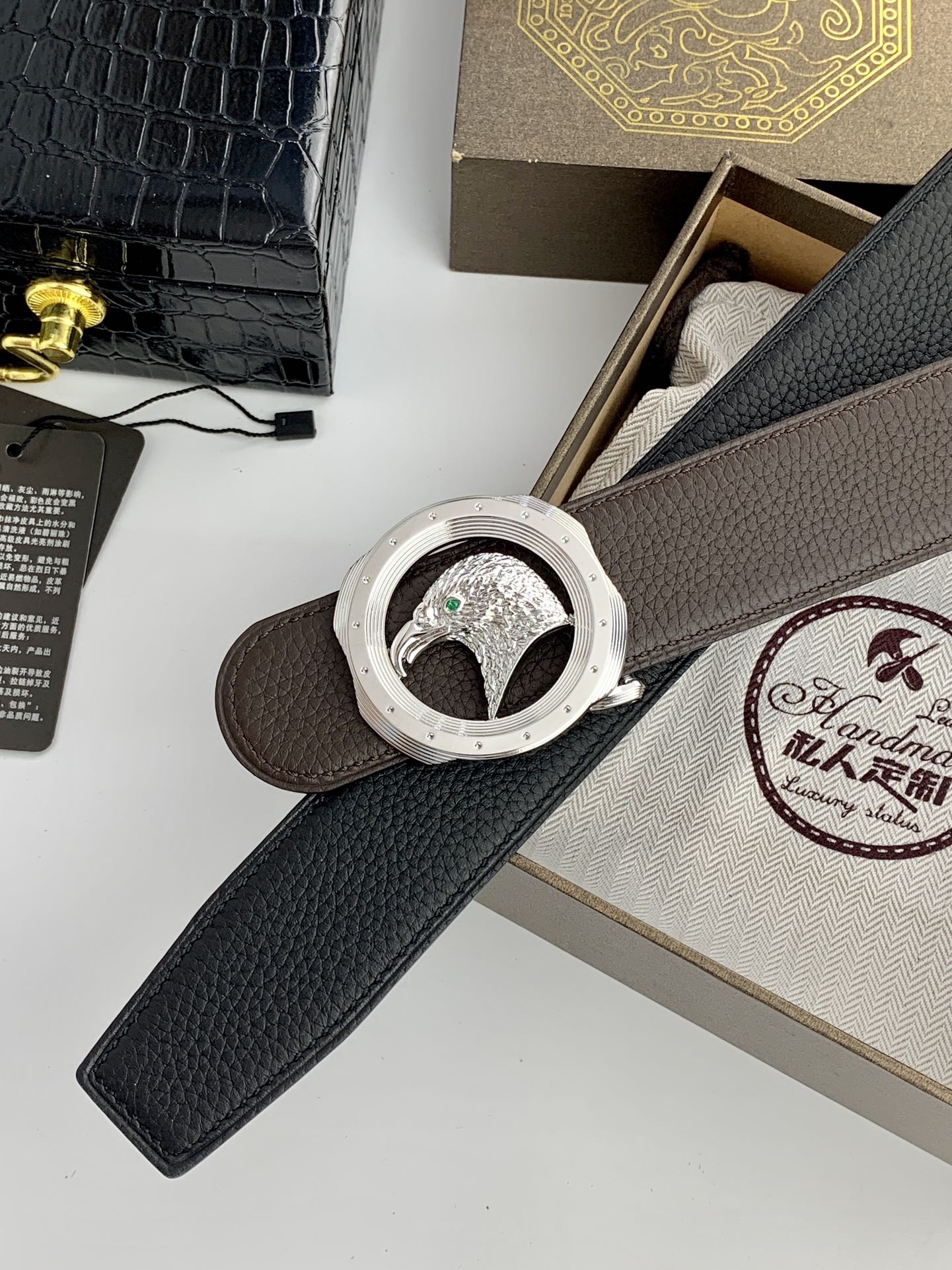 【史蒂芬】原版荔枝紋牛皮腰帶，搭配新款不鏽鋼鷹頭扣，寬度3.8cm，雙面可用，樹膏夾心，長度不可調節，尺碼（85-110）具有獨特吸引力！