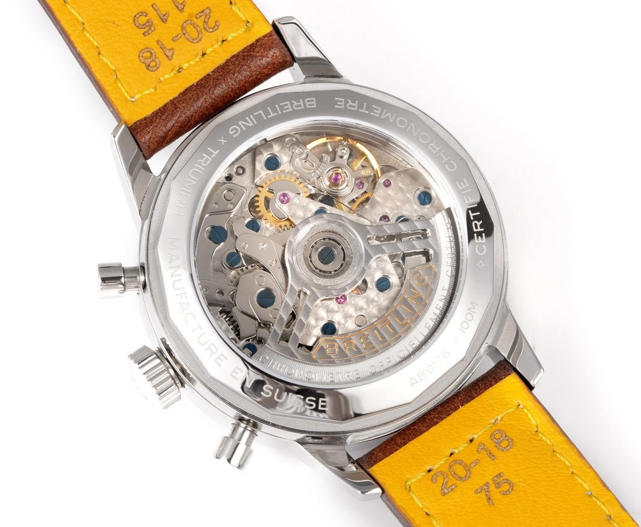 
百年靈新品 BN9 越洋系列AB015212.BF26743P.A20BA.1  材質： 316L精鋼直徑： 41毫米厚度： 13.65毫米 表鏡： 鍋蓋弧面藍寶石，雙面防眩處理表底： 旋入式精鋼，透明藍寶石表冠： 非旋入式，雙密封墊機芯：7750機芯 復刻首選 精緻推薦男士多功能機械腕表 ，精心打造超真實實物圖拍攝。