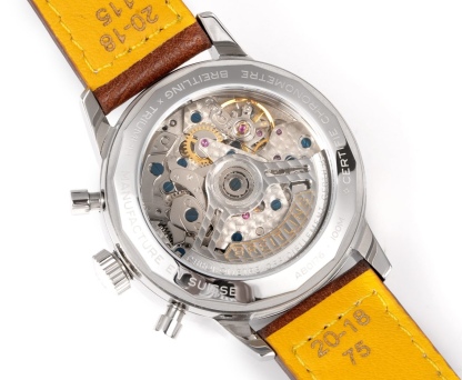 
百年靈新品 BN9 越洋系列AB015212.BF26743P.A20BA.1  材質： 316L精鋼直徑： 41毫米厚度： 13.65毫米 表鏡： 鍋蓋弧面藍寶石，雙面防眩處理表底： 旋入式精鋼，透明藍寶石表冠： 非旋入式，雙密封墊機芯：7750機芯 復刻首選 精緻推薦男士多功能機械腕表 ，精心打造超真實實物圖拍攝。