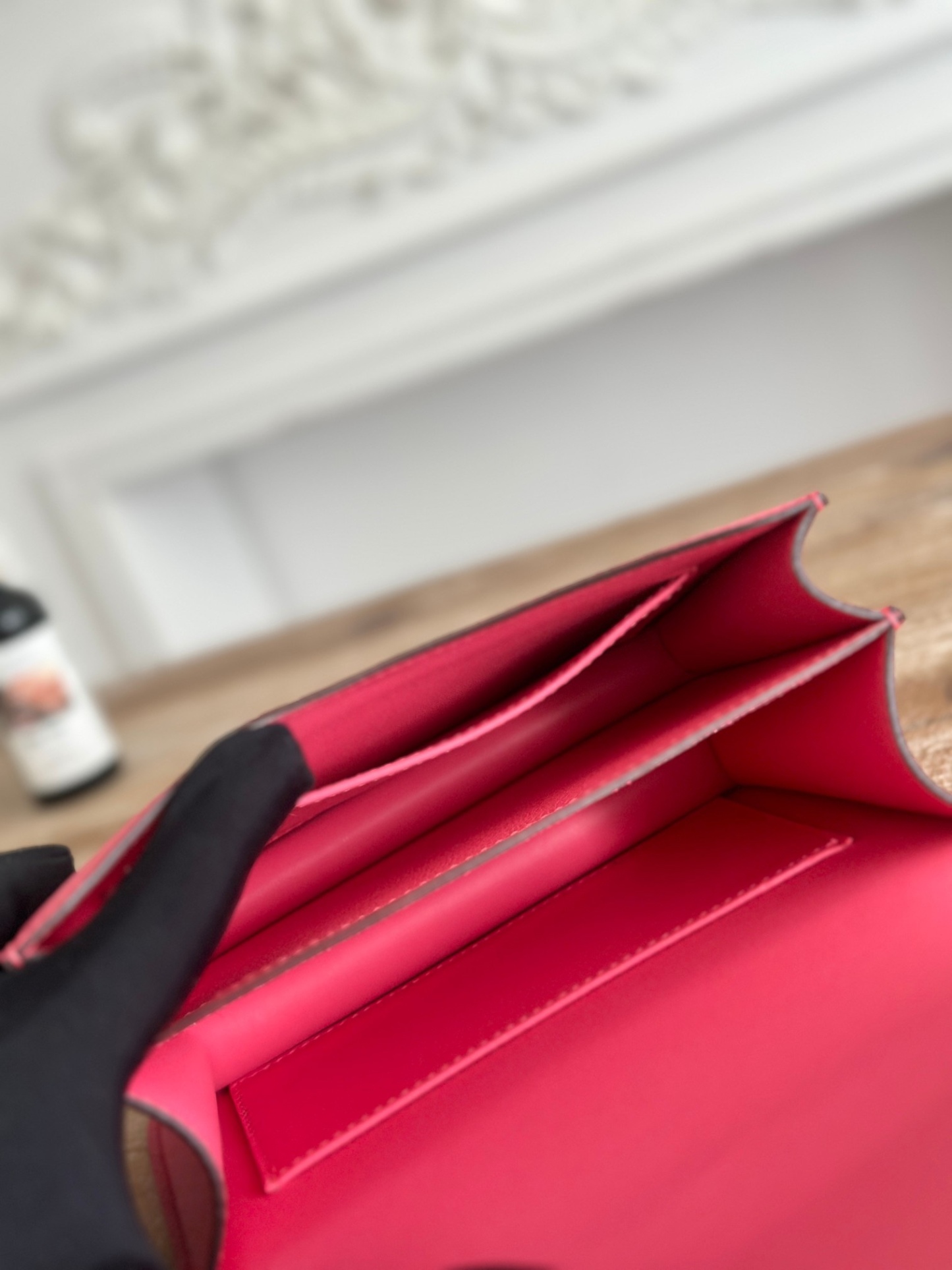 康康  空姐包  
constance  19cm  
epsom掌紋小牛皮  半收工  蠟線縫製