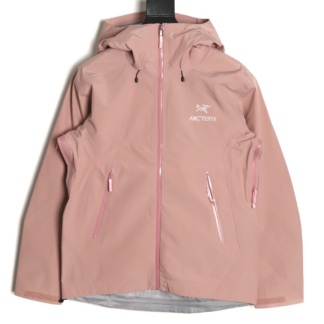 🔝ARC‘TERYX 始祖鳥 BETA LT戶外防水硬殼衝鋒衣
市場獨家全溢膠版本 一比一細節還原
YB四次壓膠工藝 整衣3D立體仿生學設計衣長臂彎 TRI-DURANCE防水防雨面料 自行區別市面先行版本 原包裝原標 全套輔料定制 整衣 腋下YKK雙向拉鍊 五金全部開模定制
R1 SIZE：S-XXL